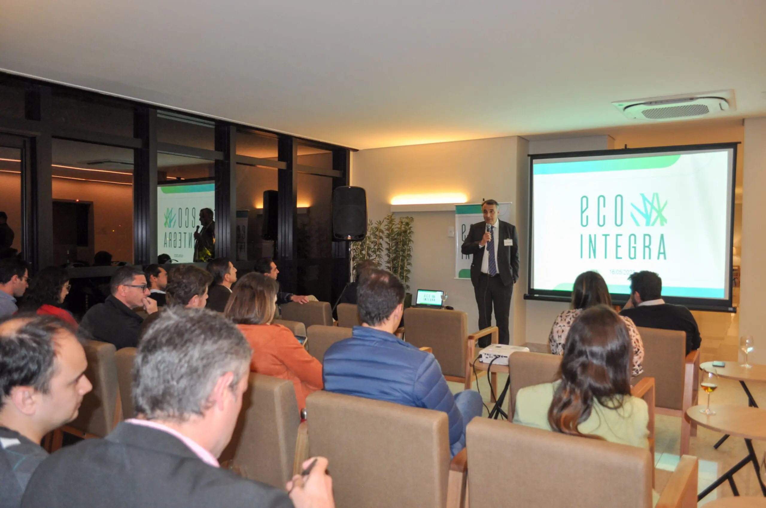 Primeira edição do Eco Integra traz estudos de caso da nefrologia e urologia