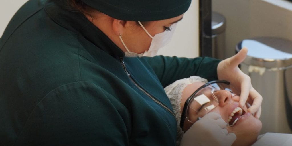 Bruxismo: dor na mandíbula, estresse e outros sinais de alerta