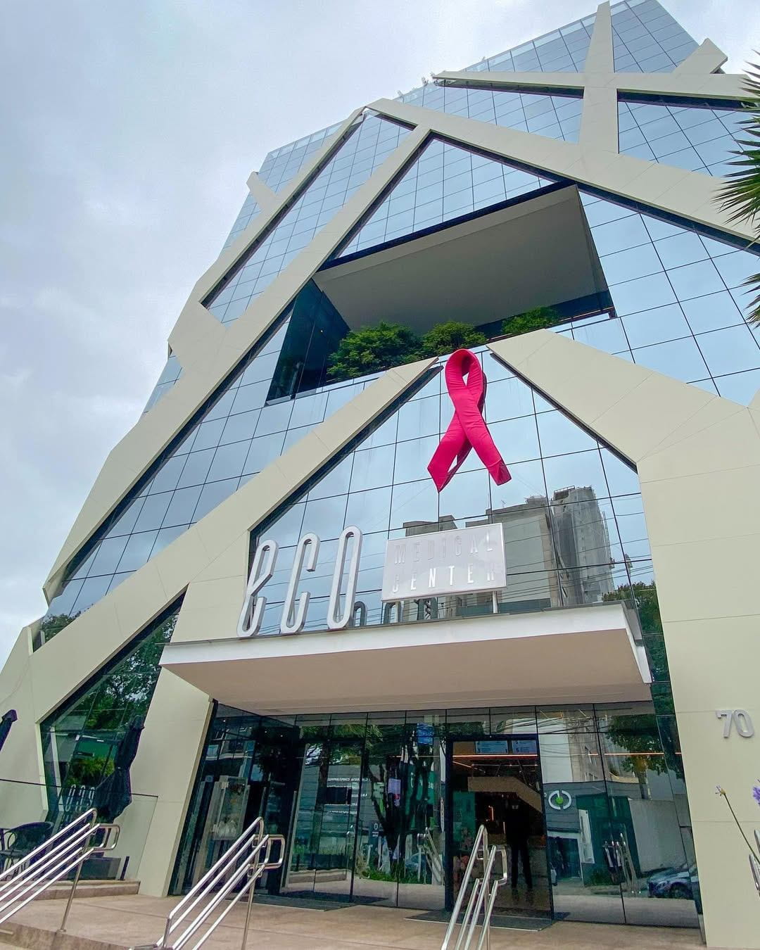 Outubro Rosa: Diagnóstico precoce é a chave para aumentar as chances de cura do câncer de mama