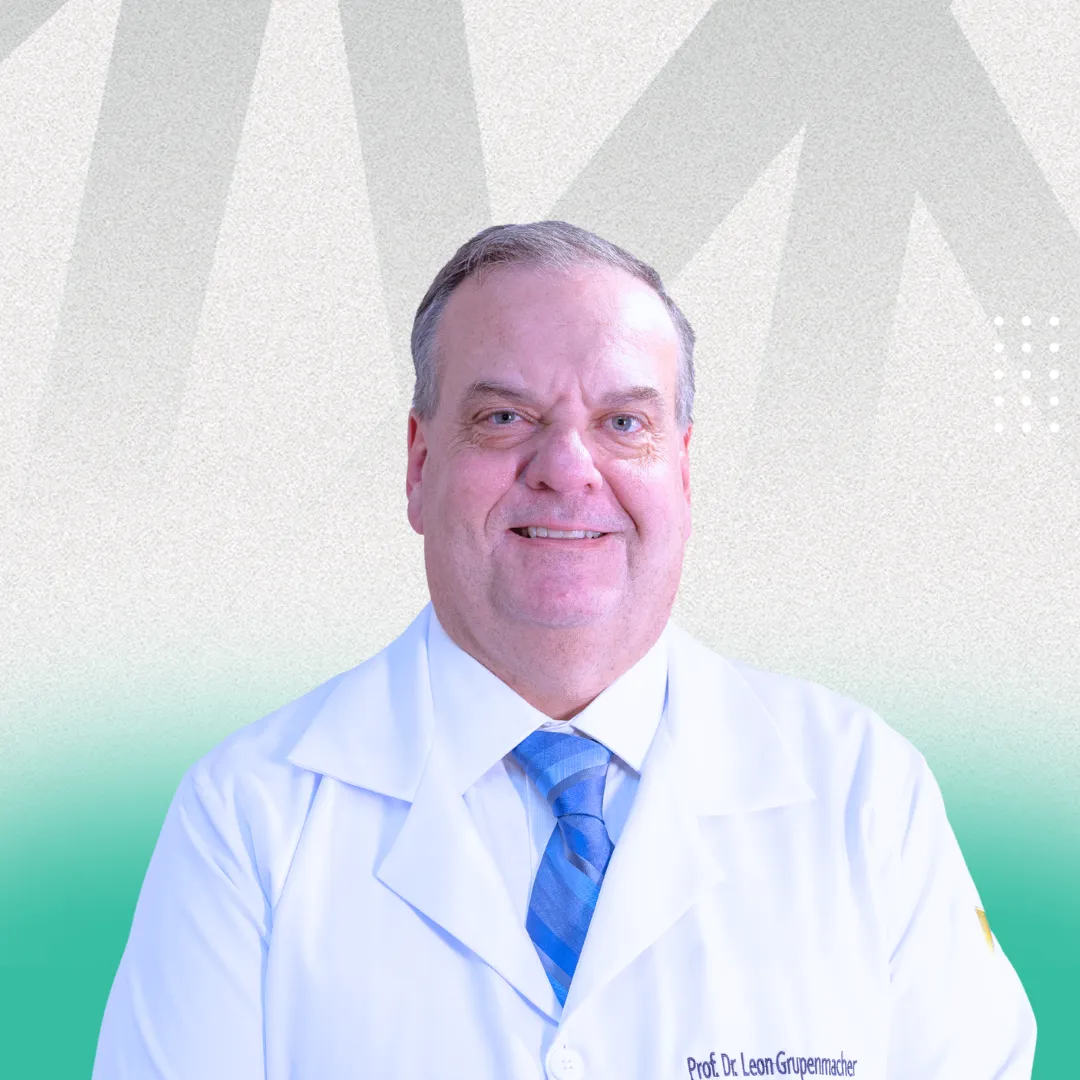 Dr. Leon Grupenmacher